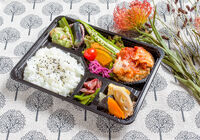 ハンバーグトマトチーズ弁当