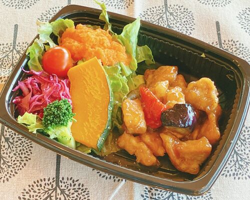 単品酢豚　サラダ付き　斜め